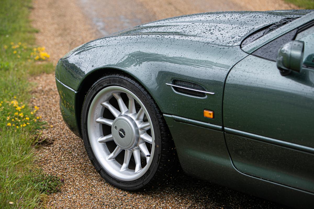 1995 Aston Martin DB7 i6