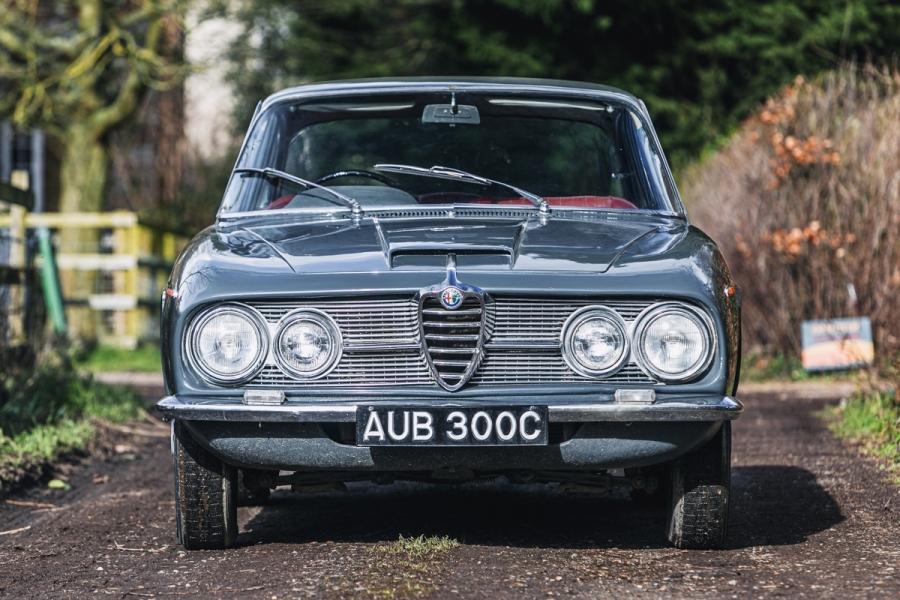 1965 Alfa Romeo 2600 Sprint