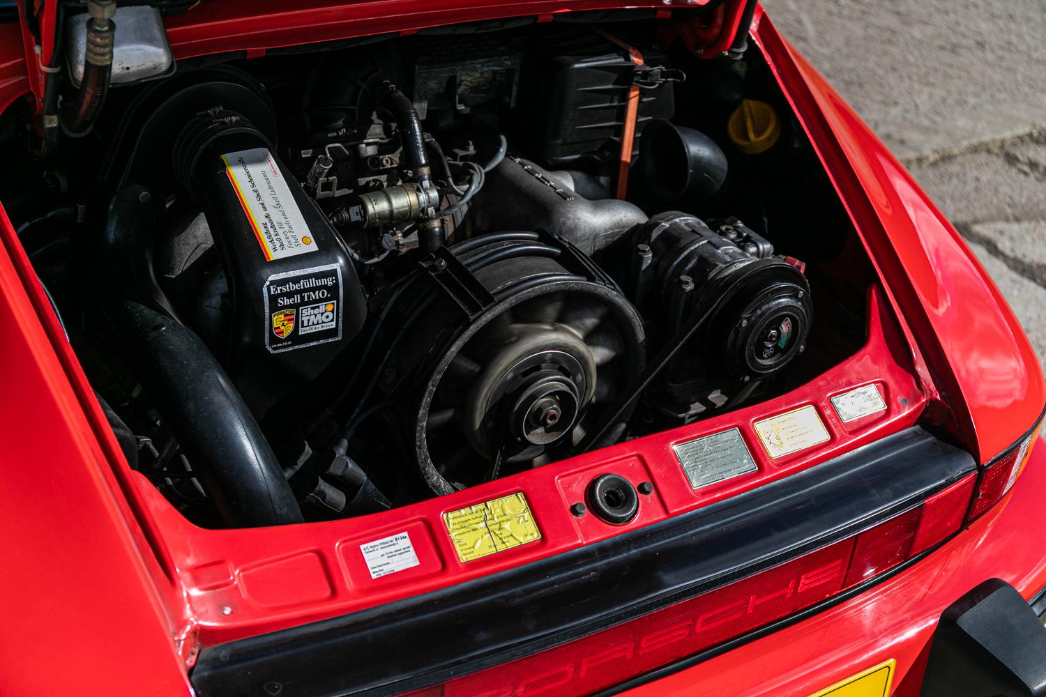 1989 Porsche 911 Carrera 3.2 Sport Targa