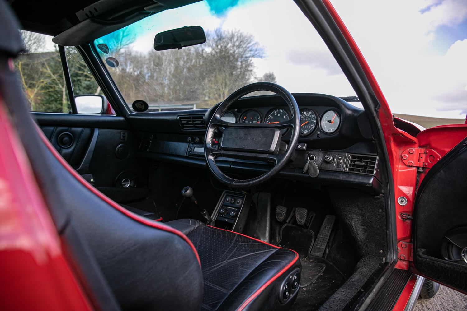 1989 Porsche 911 Carrera 3.2 Sport Targa