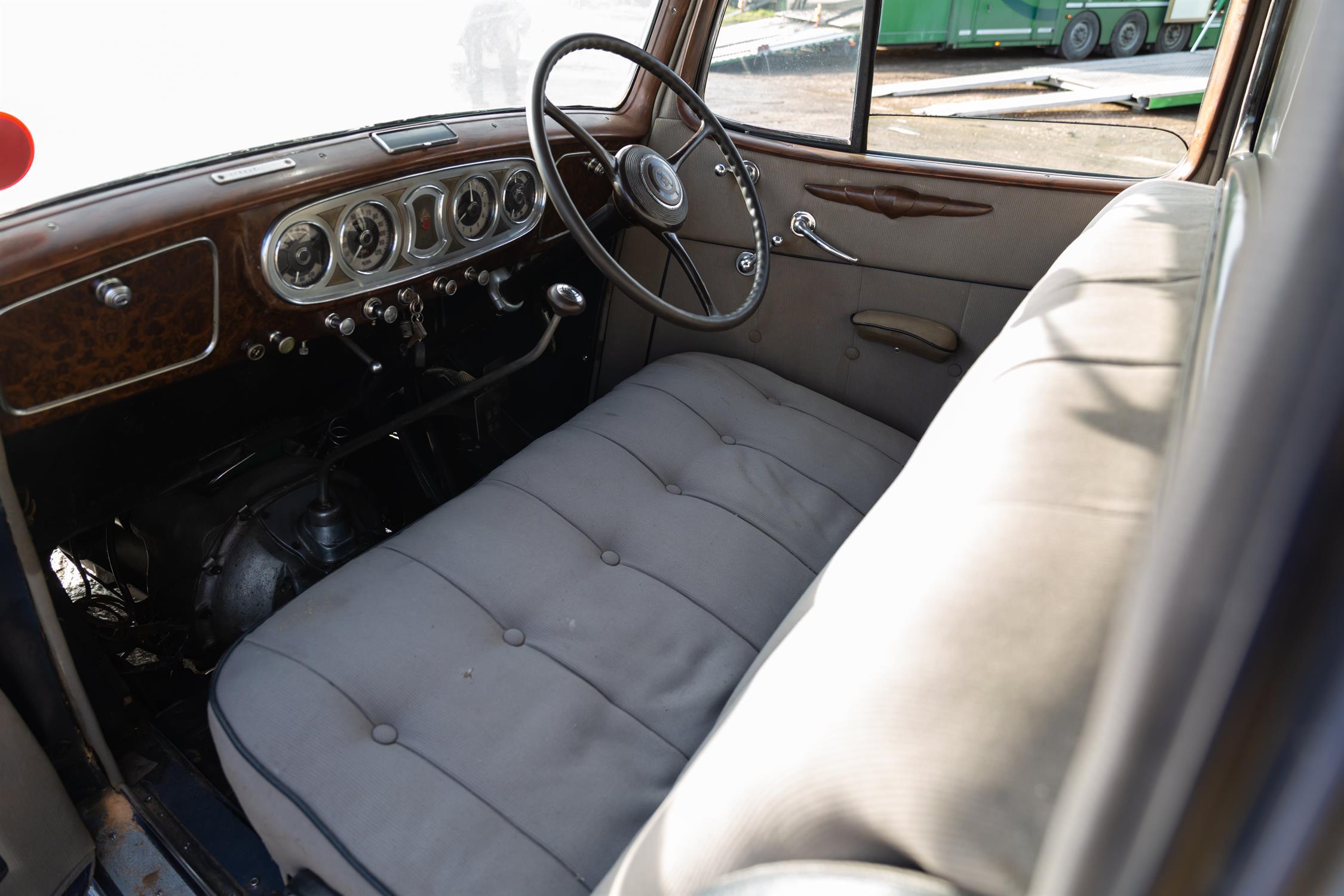 1937 Packard Super Eight