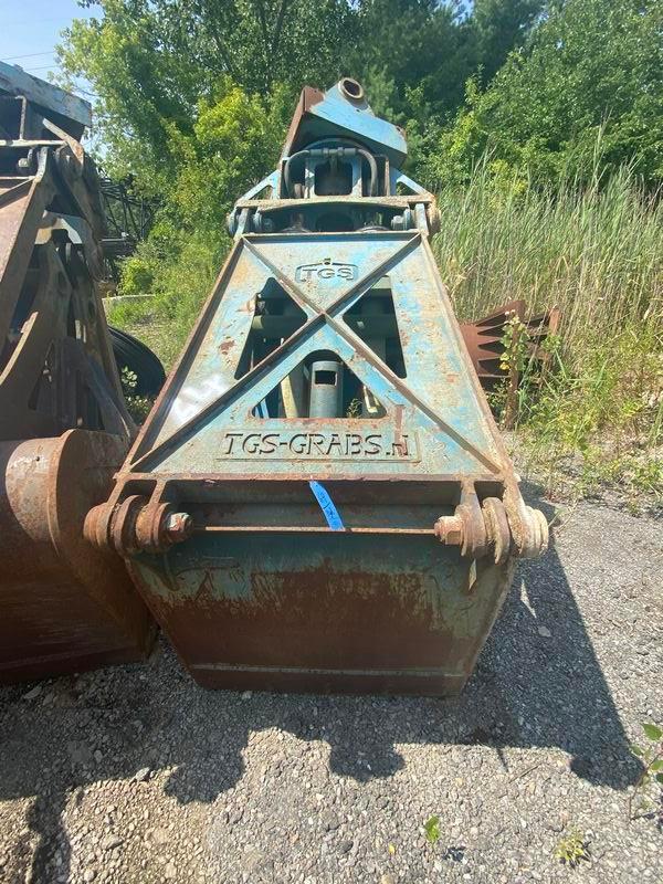 TGS Grabs 1 Yard Clam Level Cut Bucket