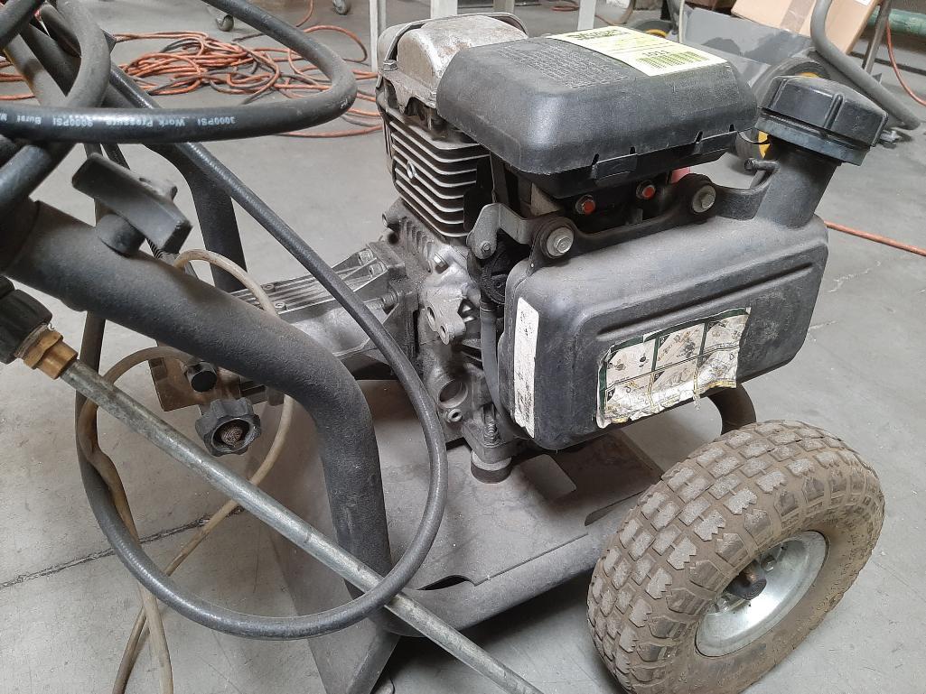 Karcher Pressure Washer with Honda Engine