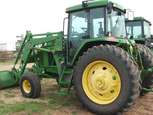 1998 JD 7410 2WD Tractor
