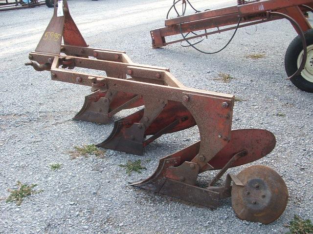 MF 3PT 3 BOTTOM PLOW