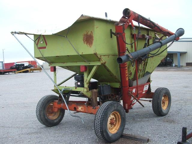 PARKER 200BU GRAVITY WAGON WITH AUGER