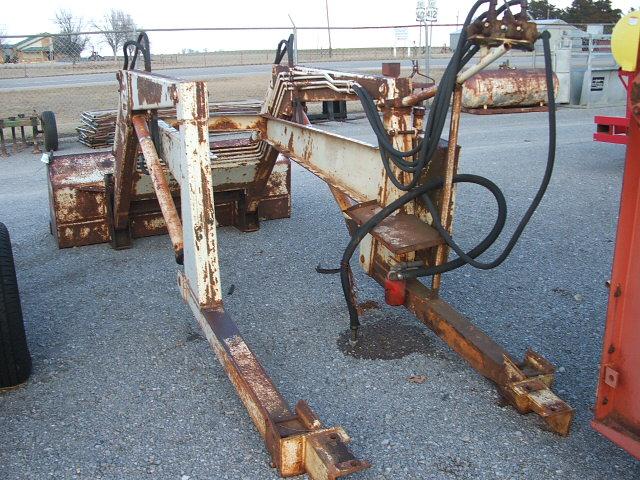 GREAT BEND 800 FRONT END LOADER