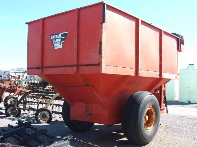 UFT 444 GRAIN CART