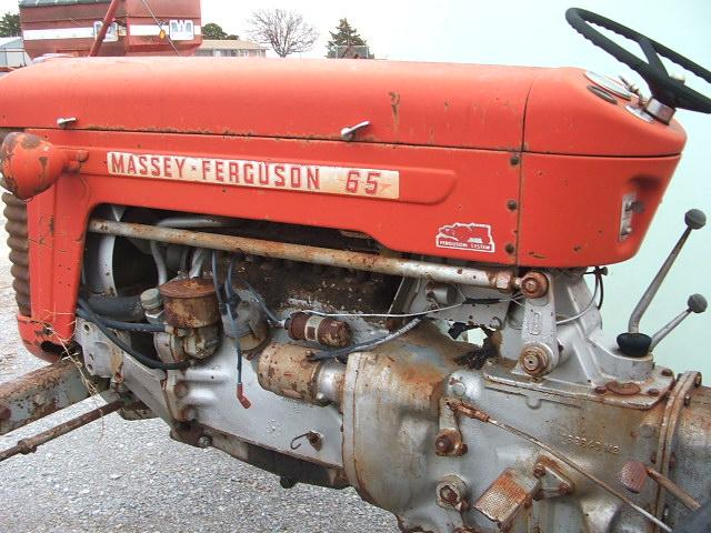 MF 65 GAS TRACTOR  DOES NOT RUN