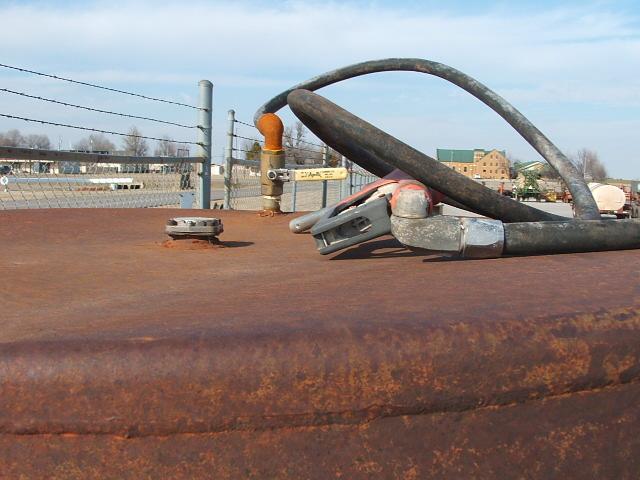 FUEL TANK ON STAND