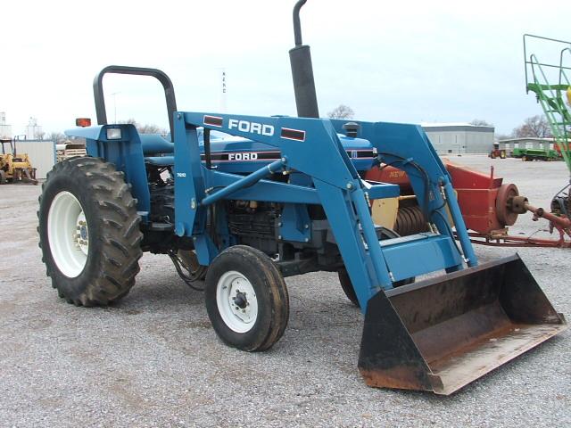 FORD 5610S WITH QUICK ATTACH LOADER