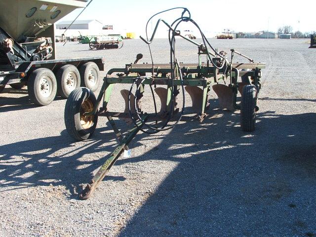 JD 5 BOTTOM PULL TYPE PLOW