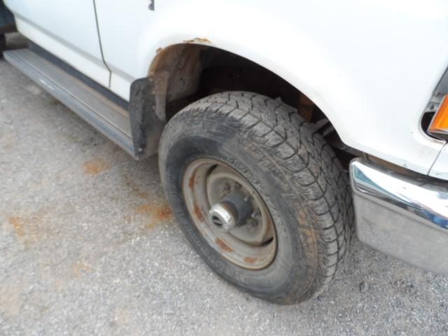 1992 FORD F350 4WD WITH BALE BED