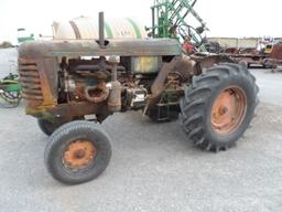 OLIVER 88 TRACTOR  RUNS & DRIVES