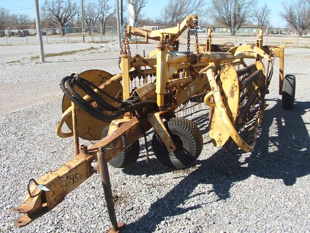 VERMEER R23 HYD TWIN RAKE