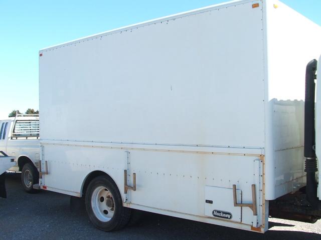 2009 ISUZU NPRHD BOX TRUCK