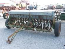 JD B 12-7 GRAIN DRILL WITH GRASS SEED BOX