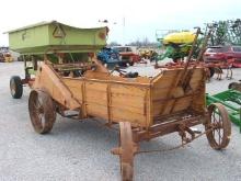 MM MANURE SPREADER ON STEEL LS300