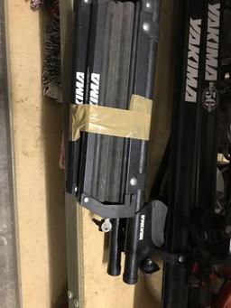 Yakima Rack SKI Holder and Bike Rack with Keys