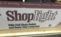 Brand New 4' Fluorescent shop Light with 5' cord