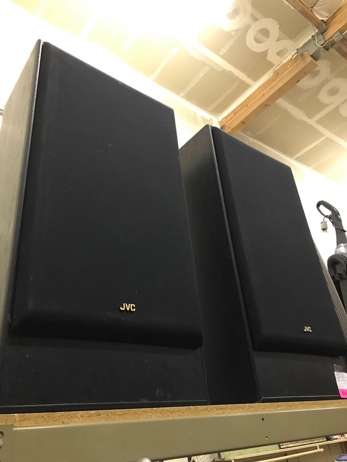 Pair of JVC SP-7700 Speakers