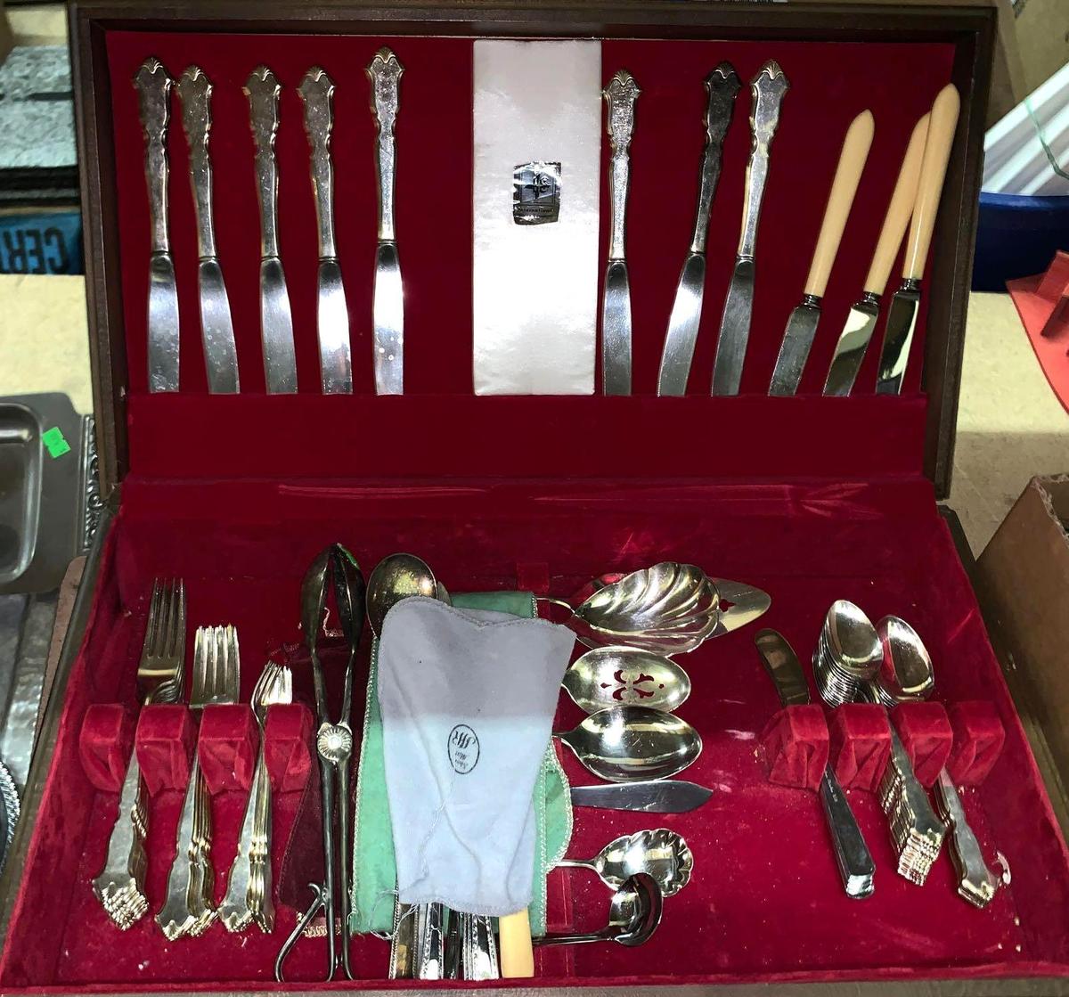 "International deep Silver" Flatware and Silverware Holder