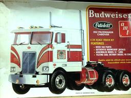 1/25 Scale Peterbilt Cabouer Model Motor has Been Made