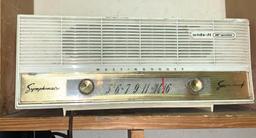 Vintage Symphonaire radio