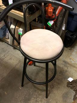 4 Bar Stools