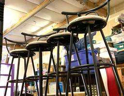 4 Bar Stools