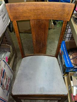4 Vintage Wood Dining Room Chairs