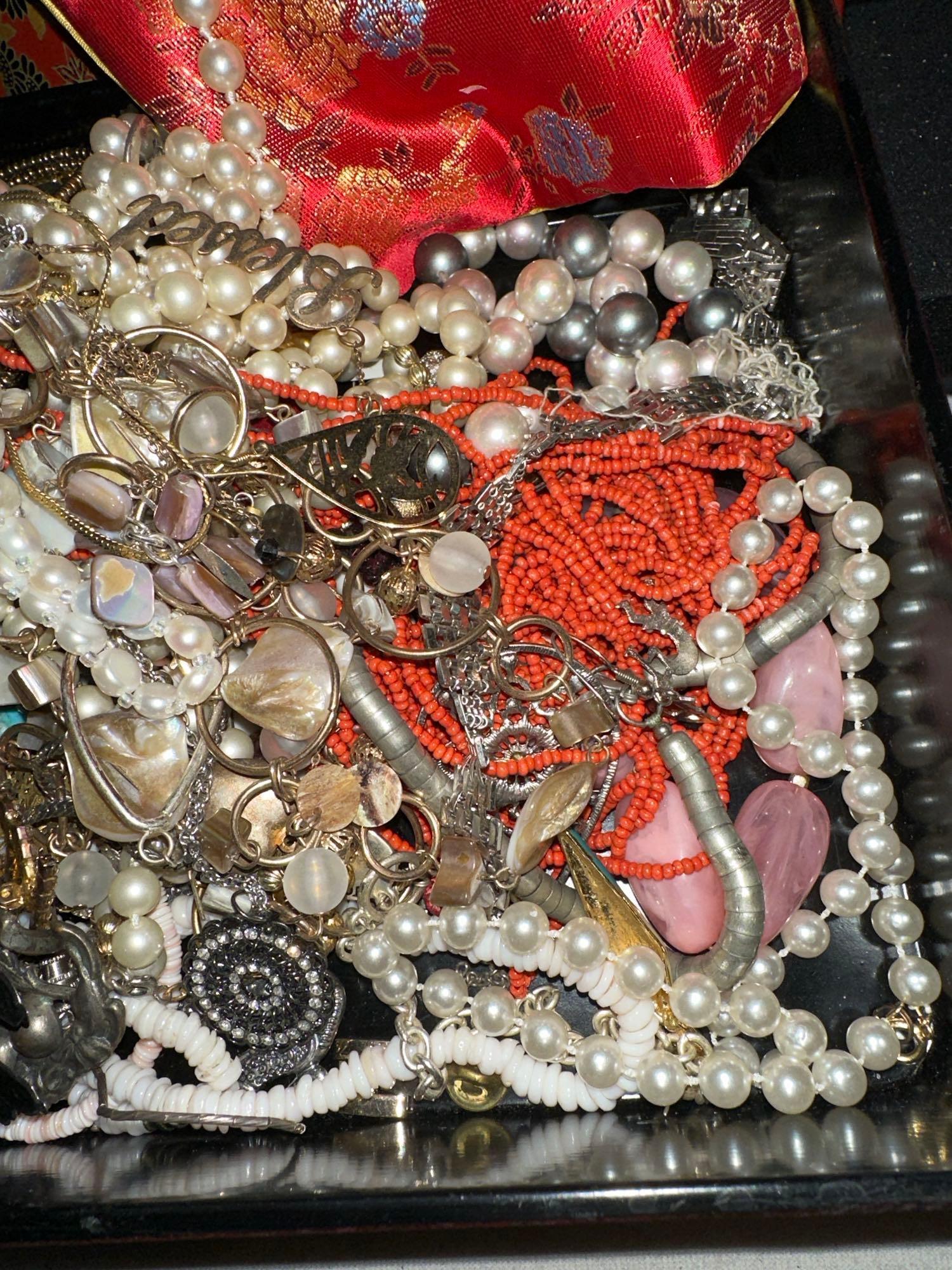 Lot of Unsearched Jewelry from Abandoned Storage unit
