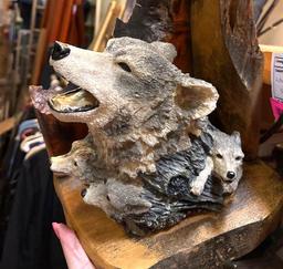 Wolf Table Lamp