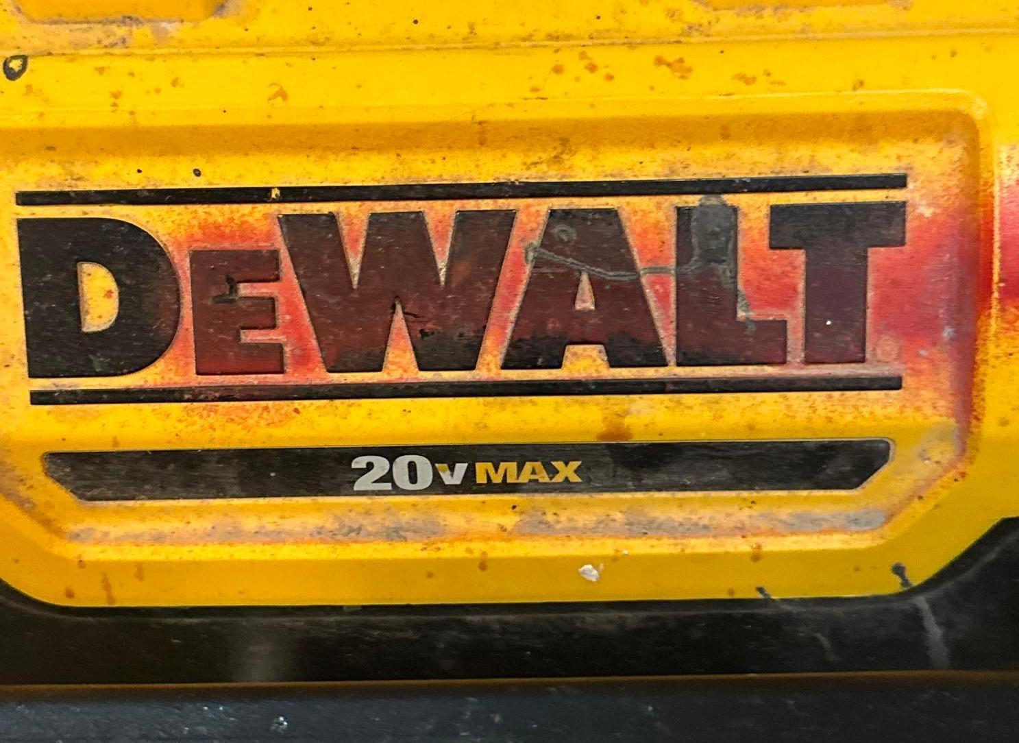 Dewalt Portable Power Station- works Great