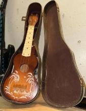 Beautiful Hawaiian 1925 Ukulele with "Cord Master", Illustrated Teaching Guide & Original Case