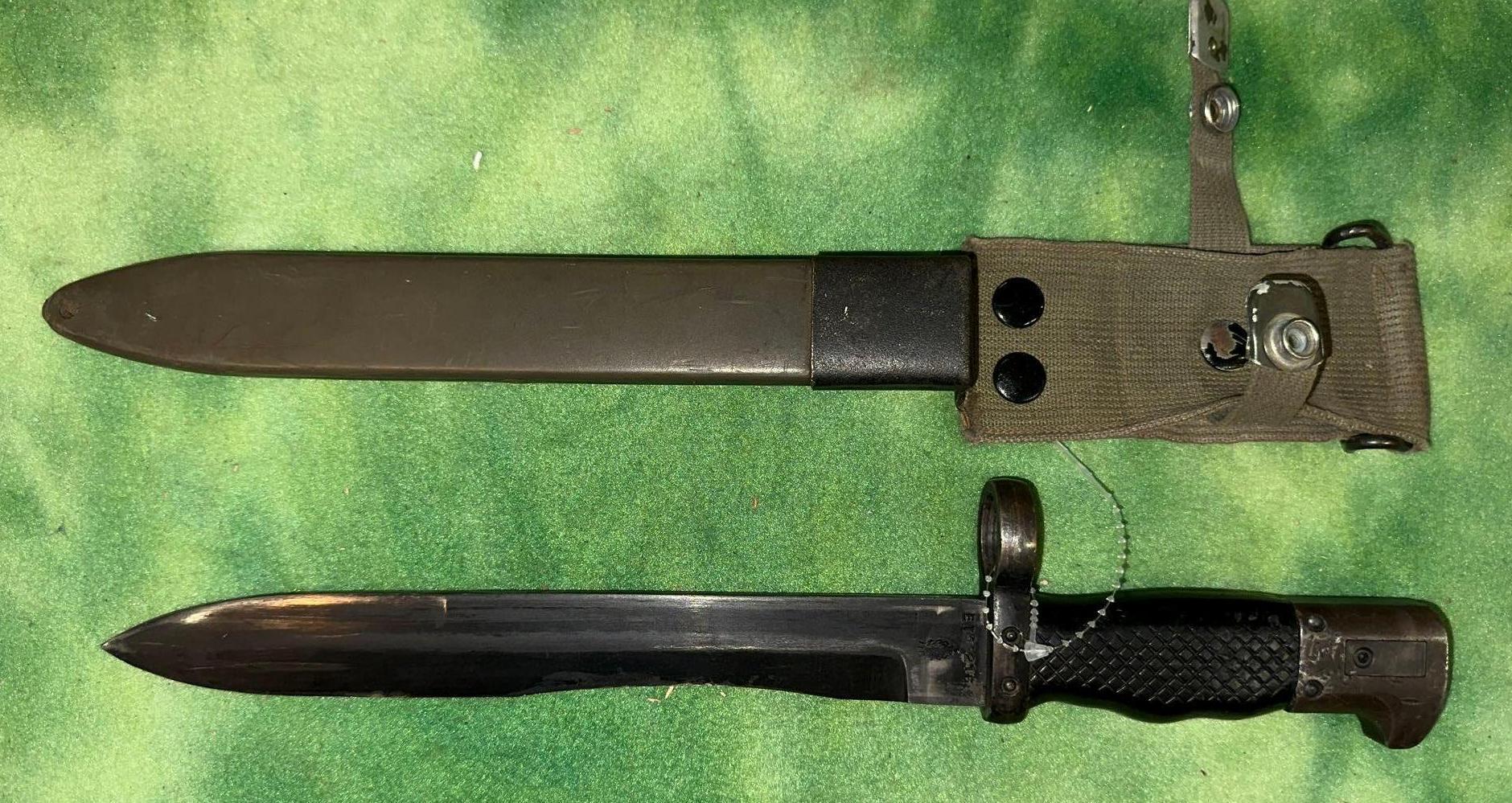 Vintage Toledo Bolo Bayonet w/scabbard 9" blade Bayonet 13" Long
