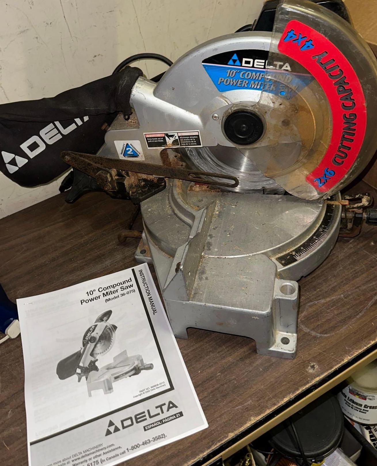 Delta 10" Compound Miter Saw- works