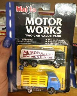 Vintage Maisto Car lot NIP