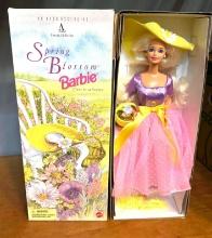 NIB Spring Blossom Barbie 1995
