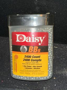 New Sealed Bottle of Daisy 2400 count Premium Grade BB's .177cal BB