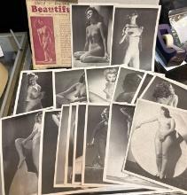 16 Vintage Nude Photos