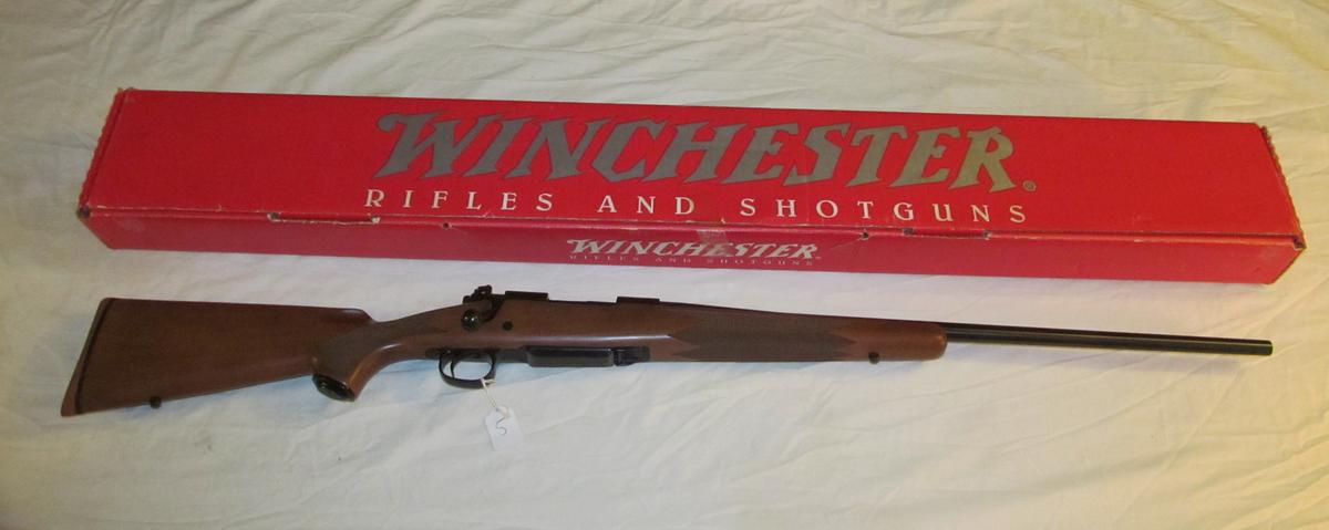 Winchester 284 classic DBM model 70 SA NIB less than 200 made
