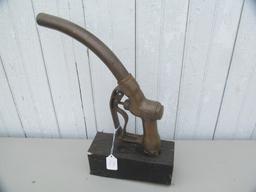 Brass pump nozzle