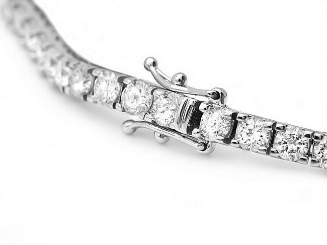 18k White Gold 8.00ct Diamond Bracelet