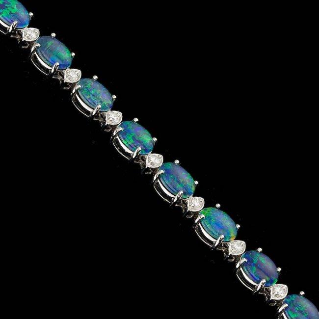 18k Gold 17.50ct Opal 1.10ct Diamond Bracelet