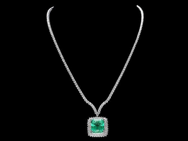 18k Gold 17.00ct Emerald 10.70ct Diamond Necklace