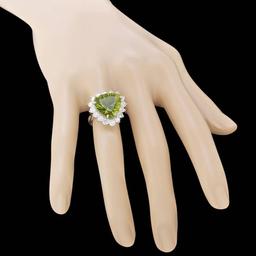 14k White Gold 9.50ct Peridot 1.80ct Diamond Ring