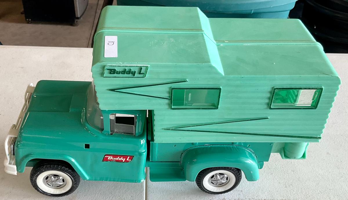 TOY CAMPER TRUCK