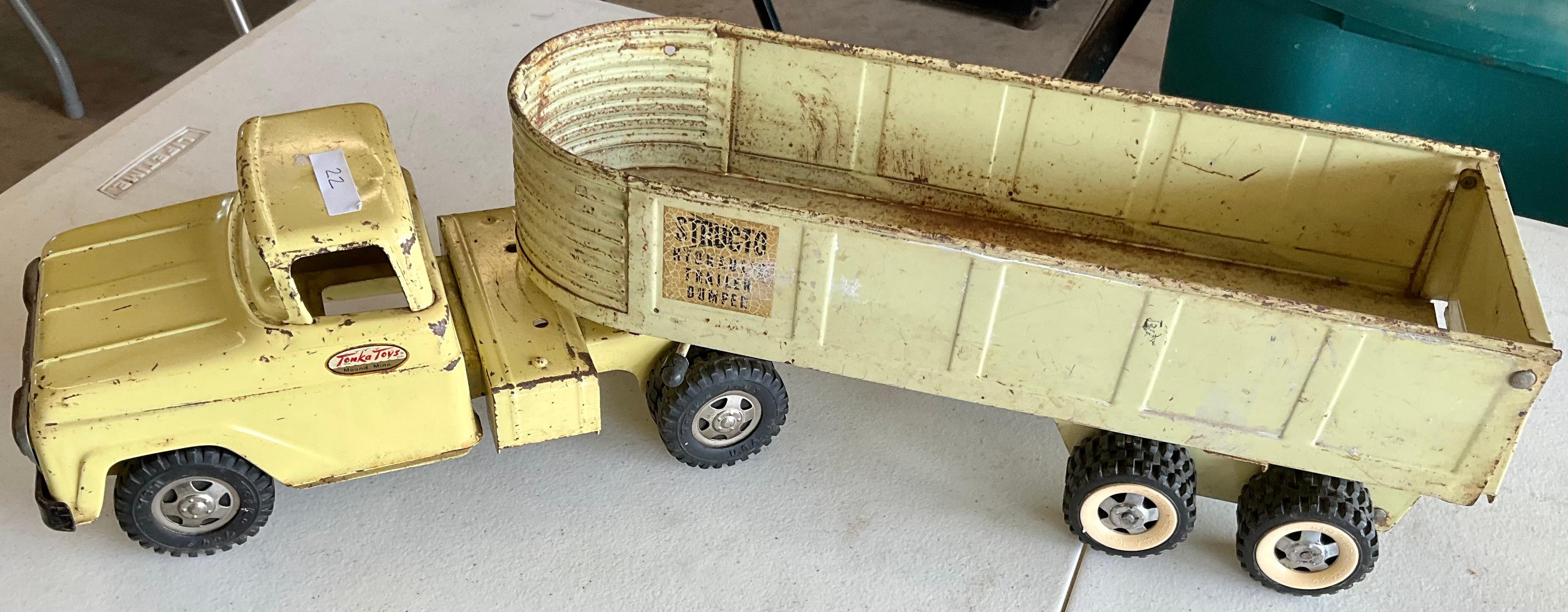 ANTIQUE TONKA SEMI TRUCK AND TRAILER