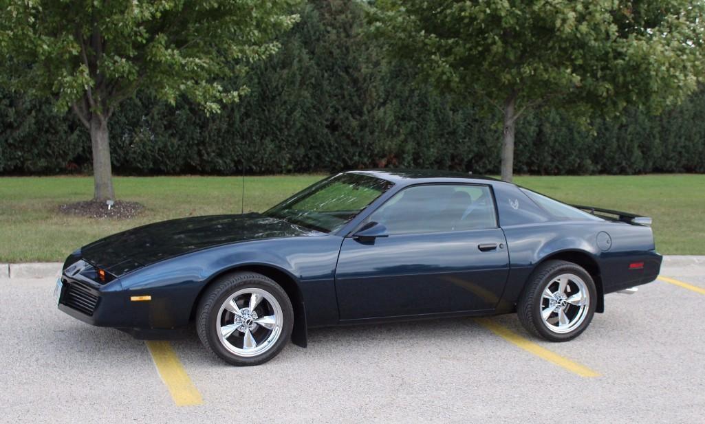 1982 Pontiac Firebird 1G2AX87H6CL556475